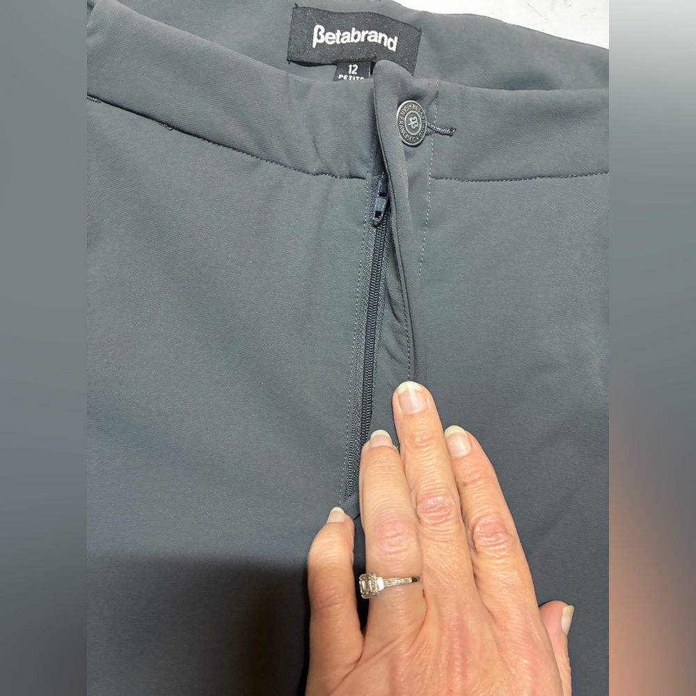 BetaBrand Traveler Cargo Pants, Women’s Size 12 Petite, Charcoal, Straight Leg - Picture 9 of 13